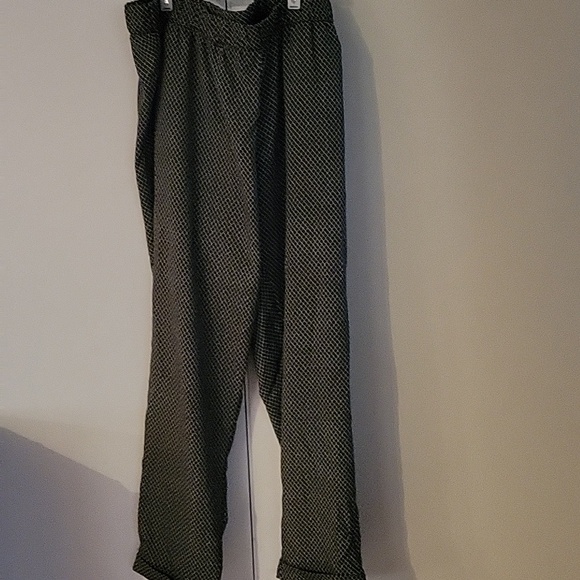 H&M Pants - Navy & White Geometric Print Elastic Waist Pants H&M sz 12